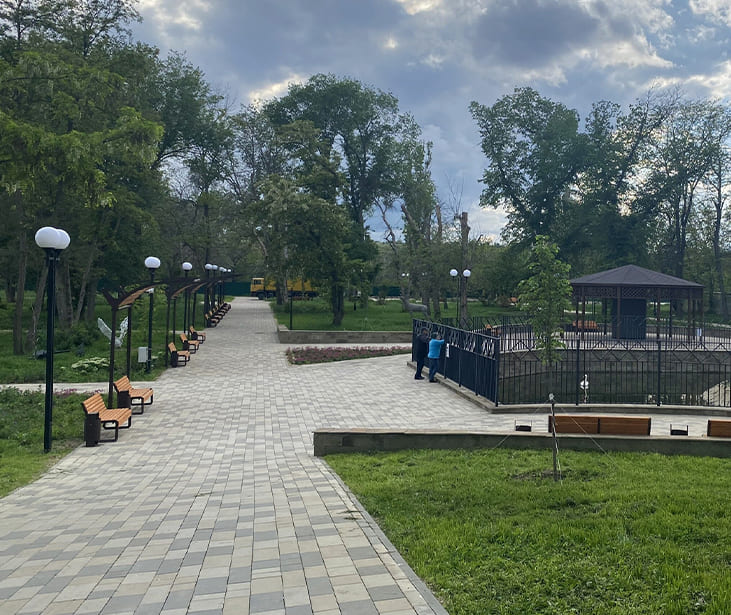 «Шары» украсили парк имени Маяковского в городе Белая Калитва