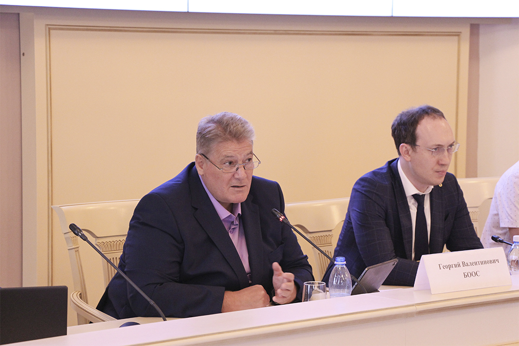 Concession agreements or energy service contracts: Georgy Boos held a round table in St. Petersburg on the problems of modernizing lighting in municipalities